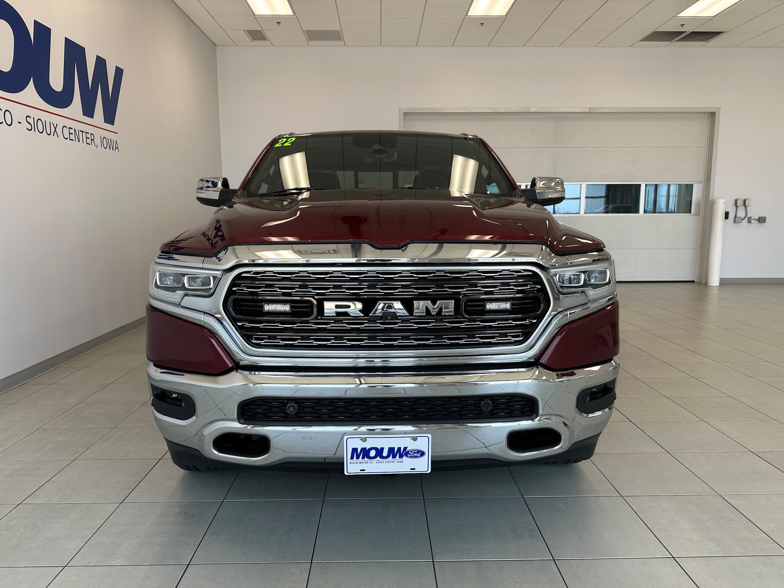 Used 2022 RAM 1500 Limited AWD/4WD image 3
