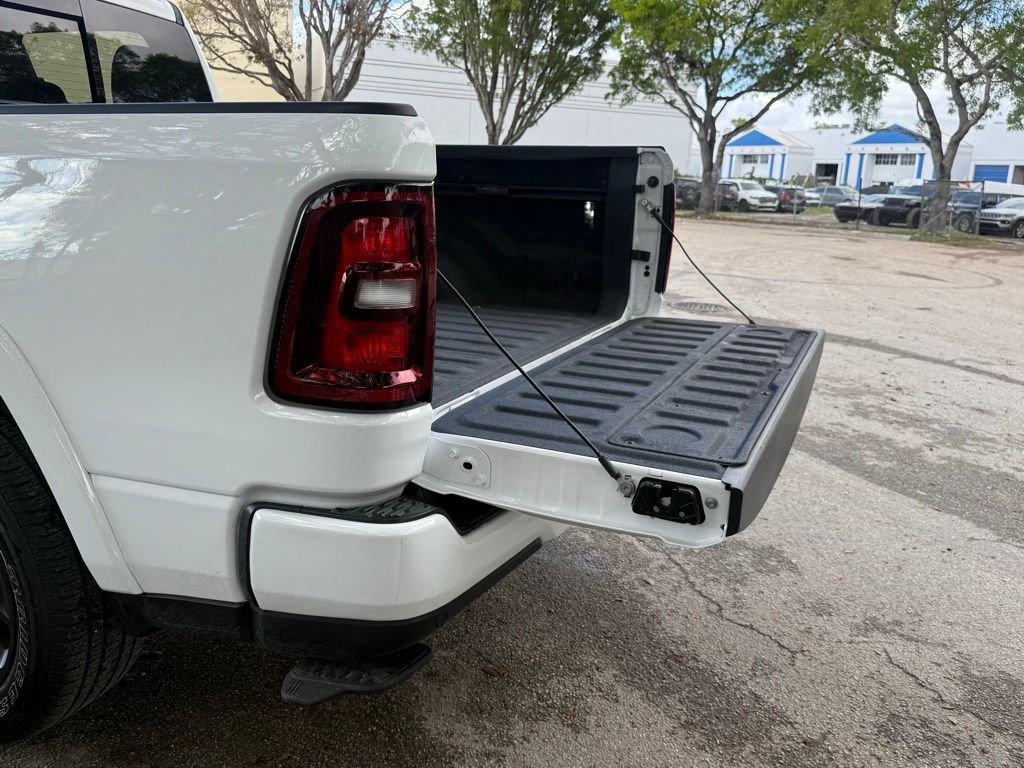 Used 2025 RAM 1500 Big Horn image 31