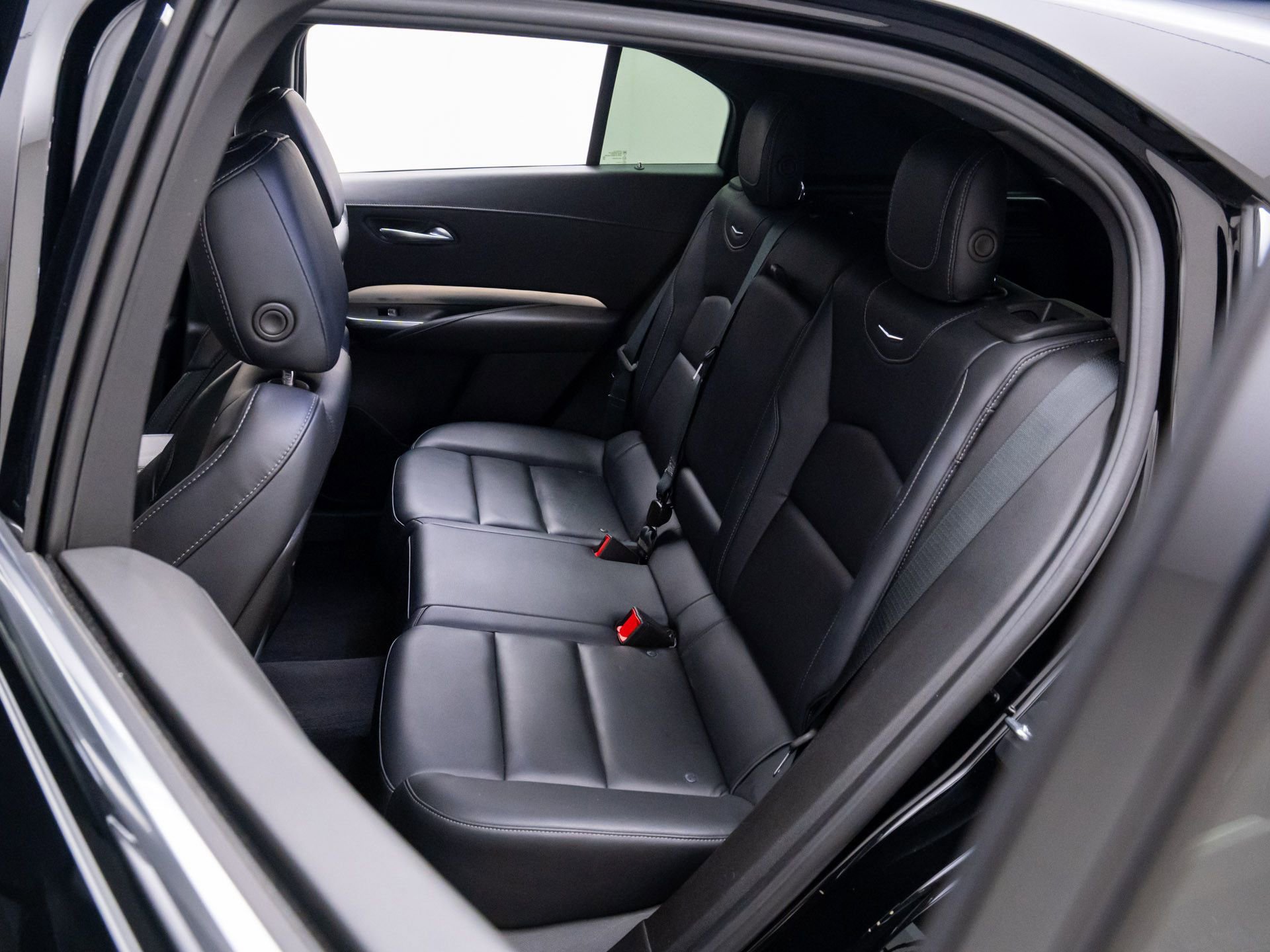 Certified 2023 Cadillac XT4 Premium Luxury image 18