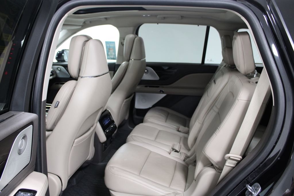 Used 2023 Lincoln Aviator Reserve w/ Equipment Group 201A image 26