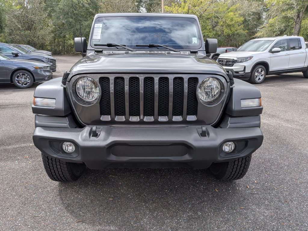 Used 2022 Jeep Wrangler Sport AWD/4WD image 9