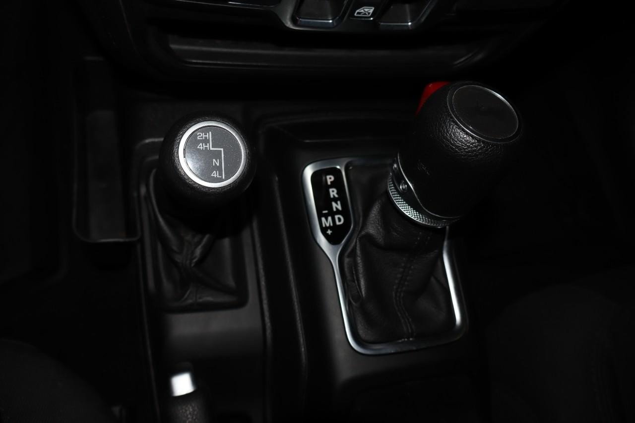Used 2022 Jeep Wrangler Unlimited Sport AWD/4WD image 19