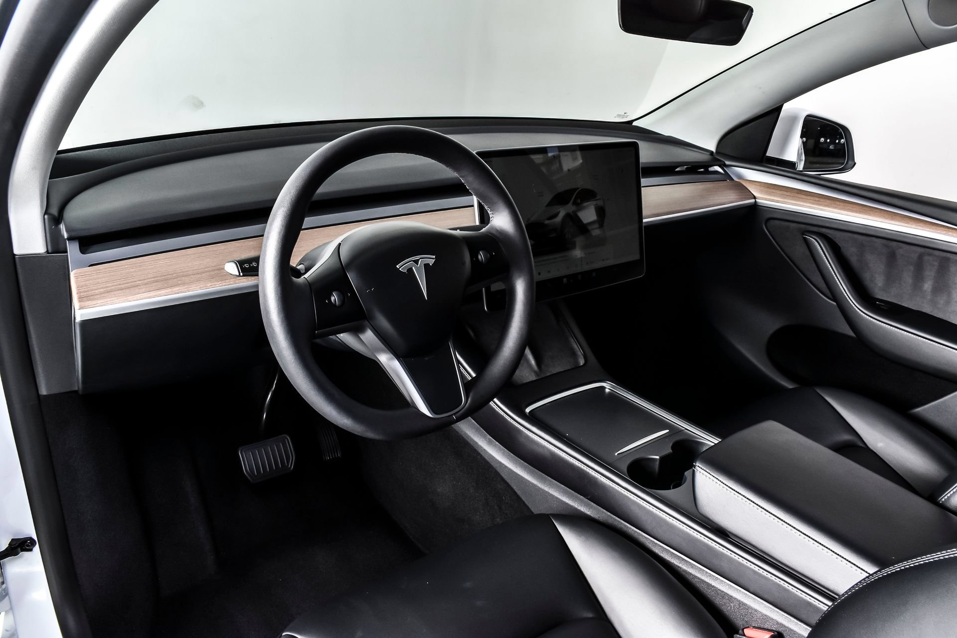 Used 2023 Tesla Model Y Long Range AWD/4WD image 15