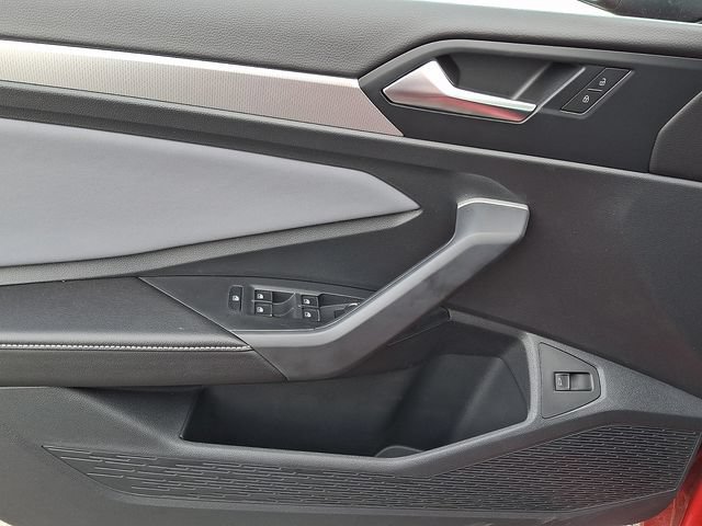 New 2026 Volkswagen Jetta SE FWD image 8