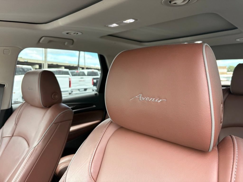 Used 2019 Buick Enclave Avenir FWD image 24