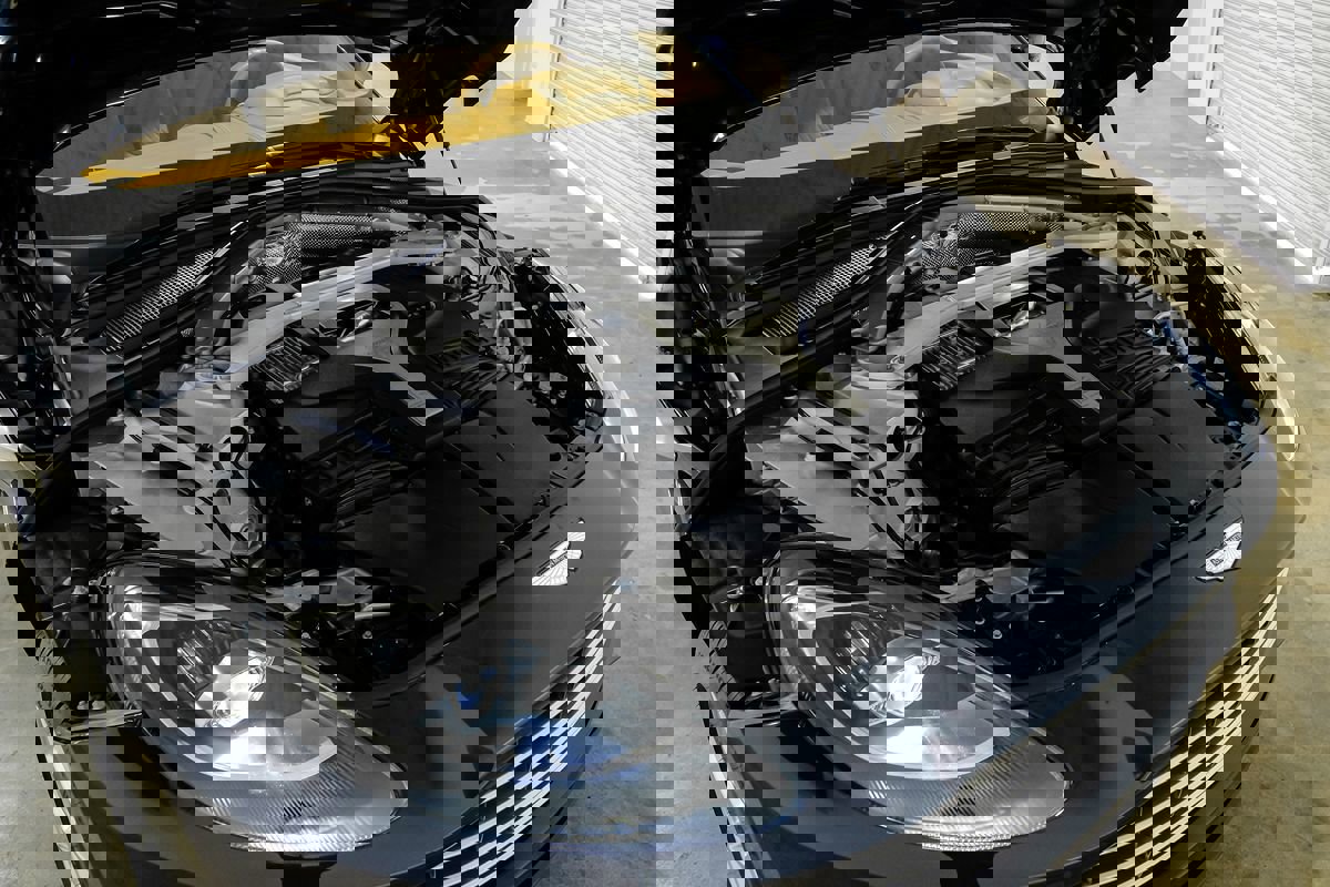 Used 2021 Aston Martin DBX AWD/4WD image 46