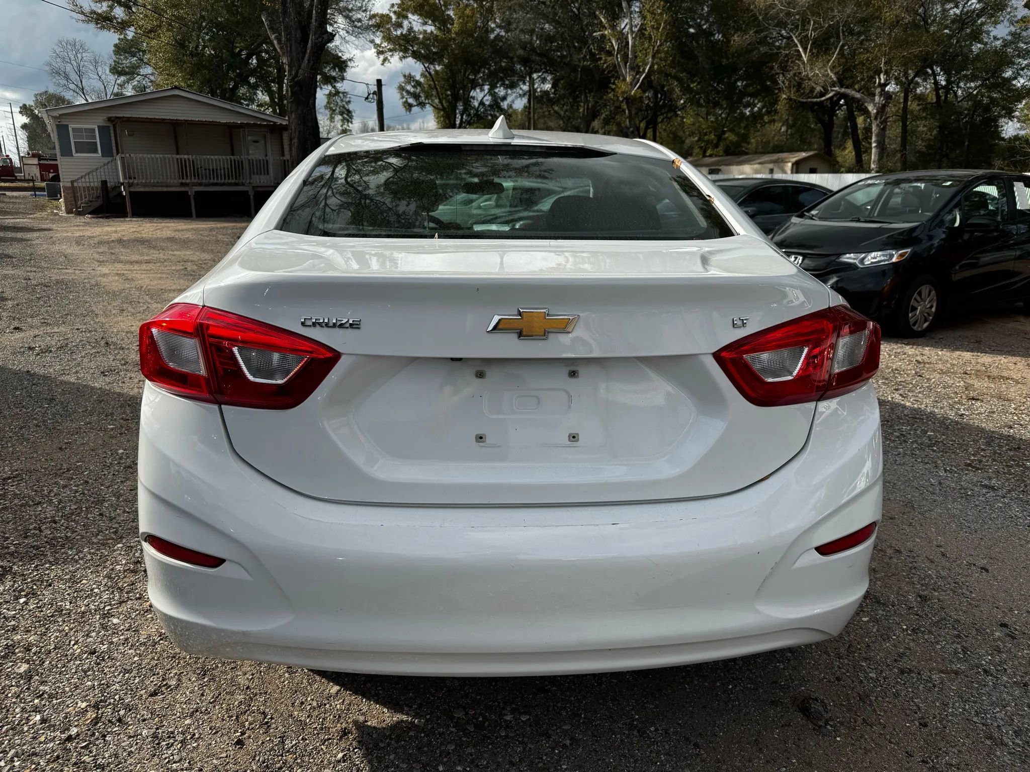 Used 2016 Chevrolet Cruze LT image 4