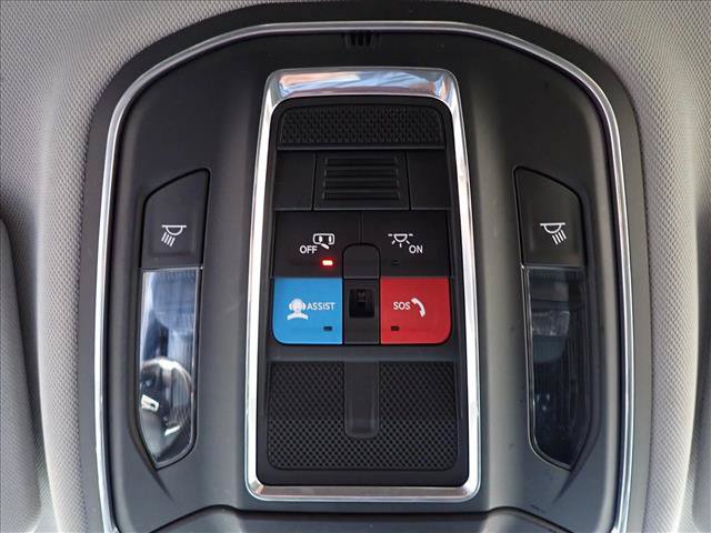 Used 2024 Jeep Grand Cherokee Laredo AWD/4WD image 20