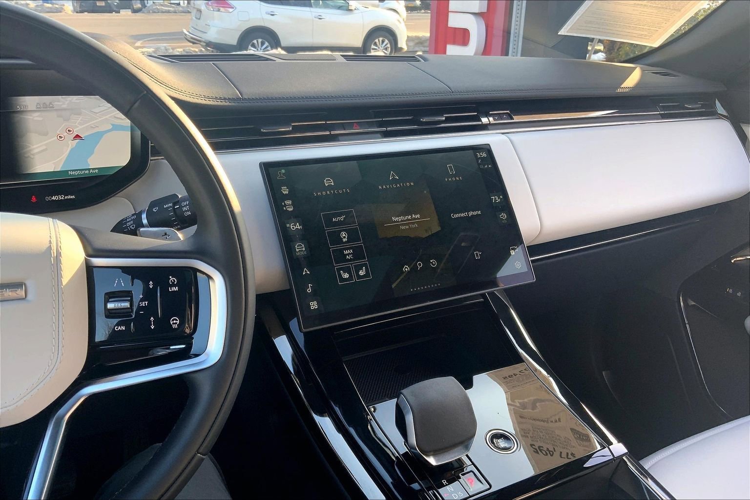 Used 2025 Land Rover Range Rover Sport S image 6