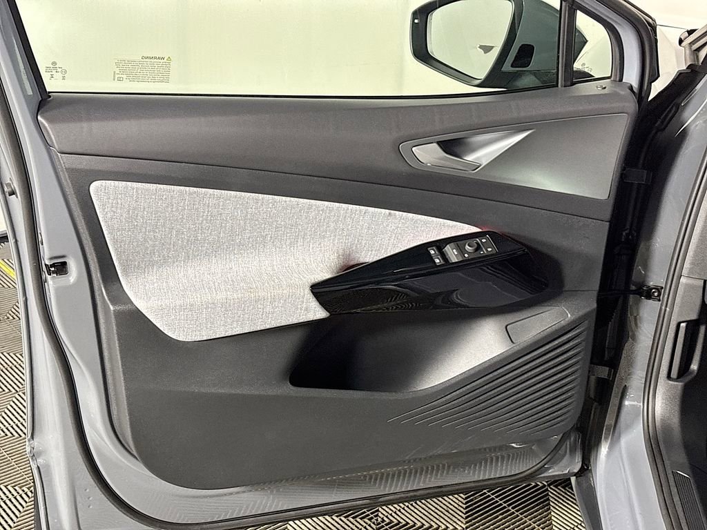 Certified 2024 Volkswagen ID.4 2WD image 11