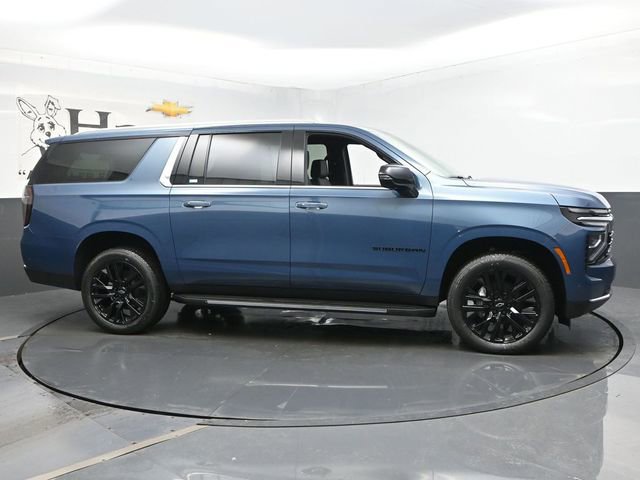 New 2025 Chevrolet Suburban Premier video 1