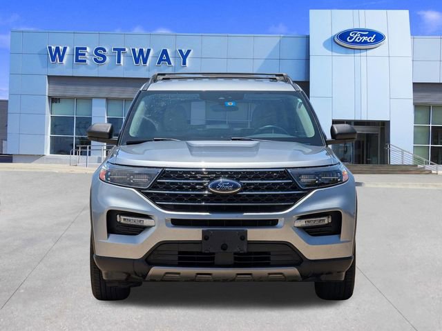 Used 2020 Ford Explorer XLT w/ Equipment Group 202A RWD image 8