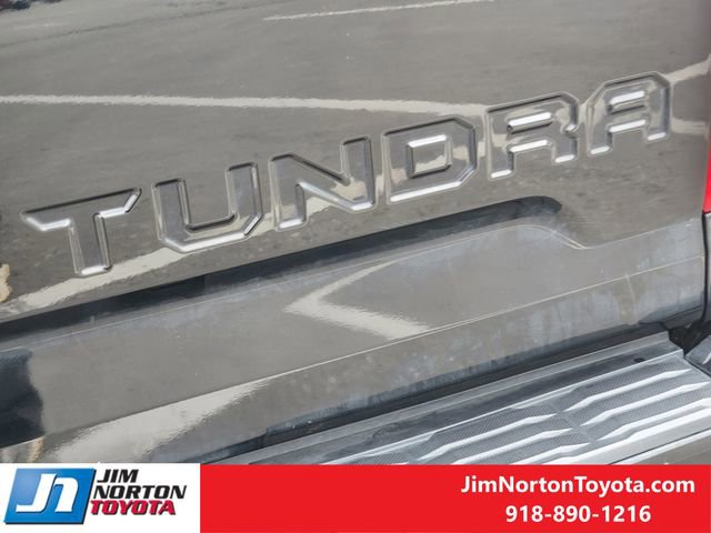 Used 2017 Toyota Tundra Limited w/ Limited Premium Package image 11