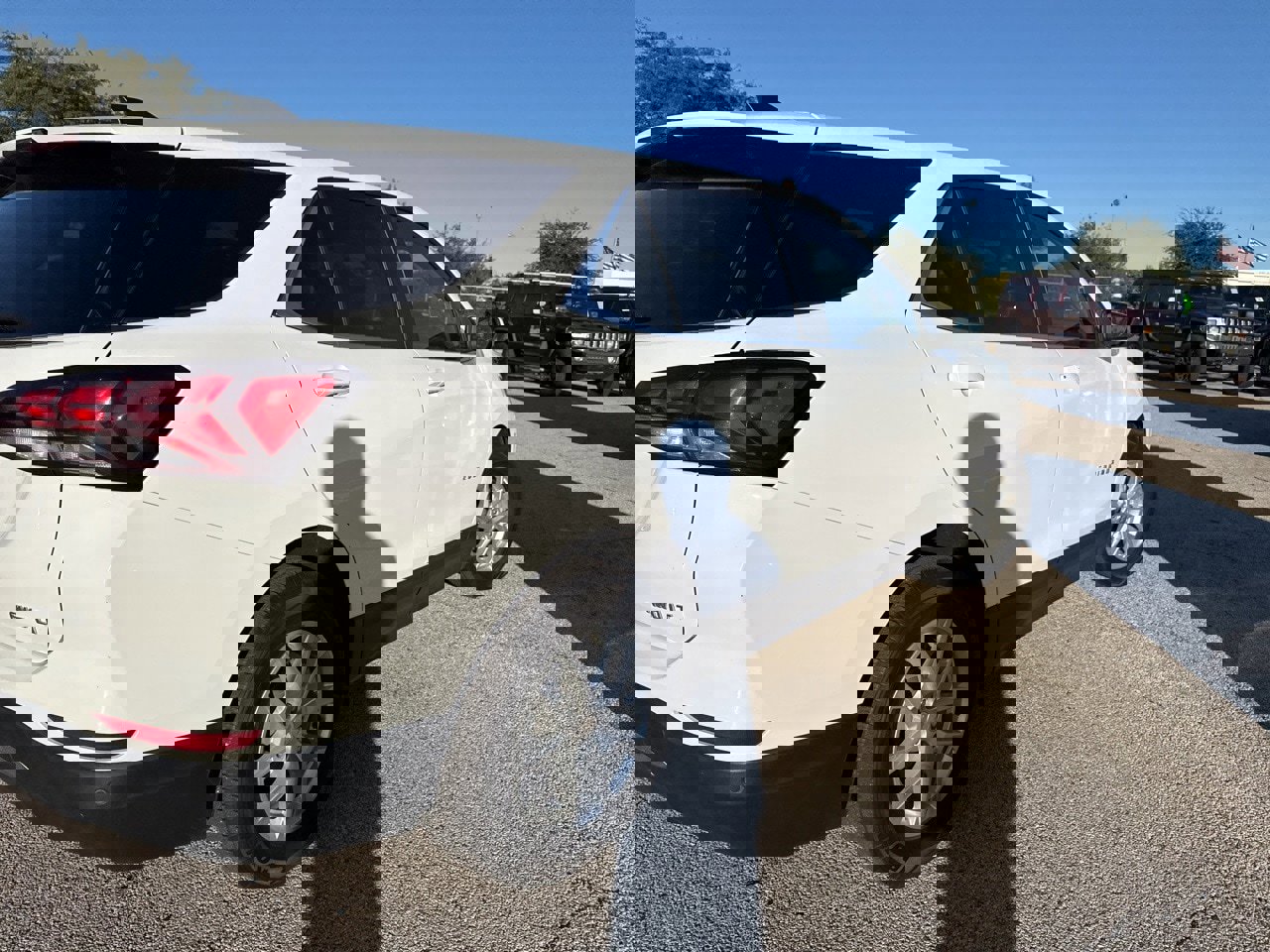 Used 2024 Chevrolet Equinox LT image 5