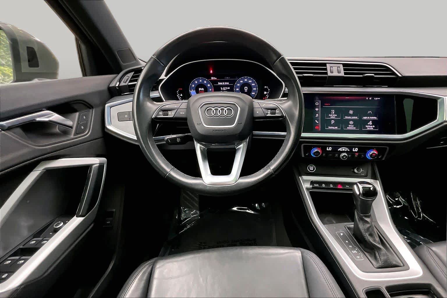 Used 2021 Audi Q3 2.0T Premium w/ Convenience Package AWD/4WD image 6