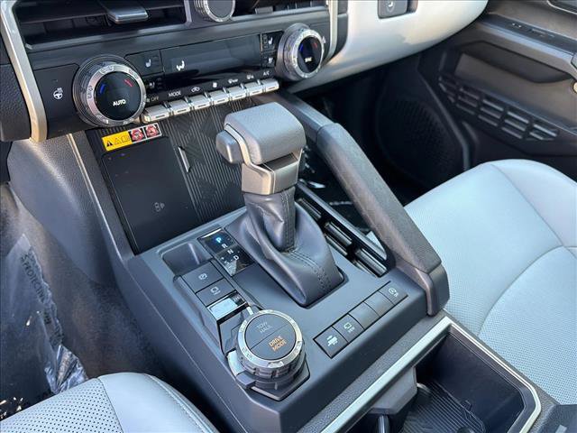 New 2026 Toyota Tacoma Limited AWD/4WD image 18