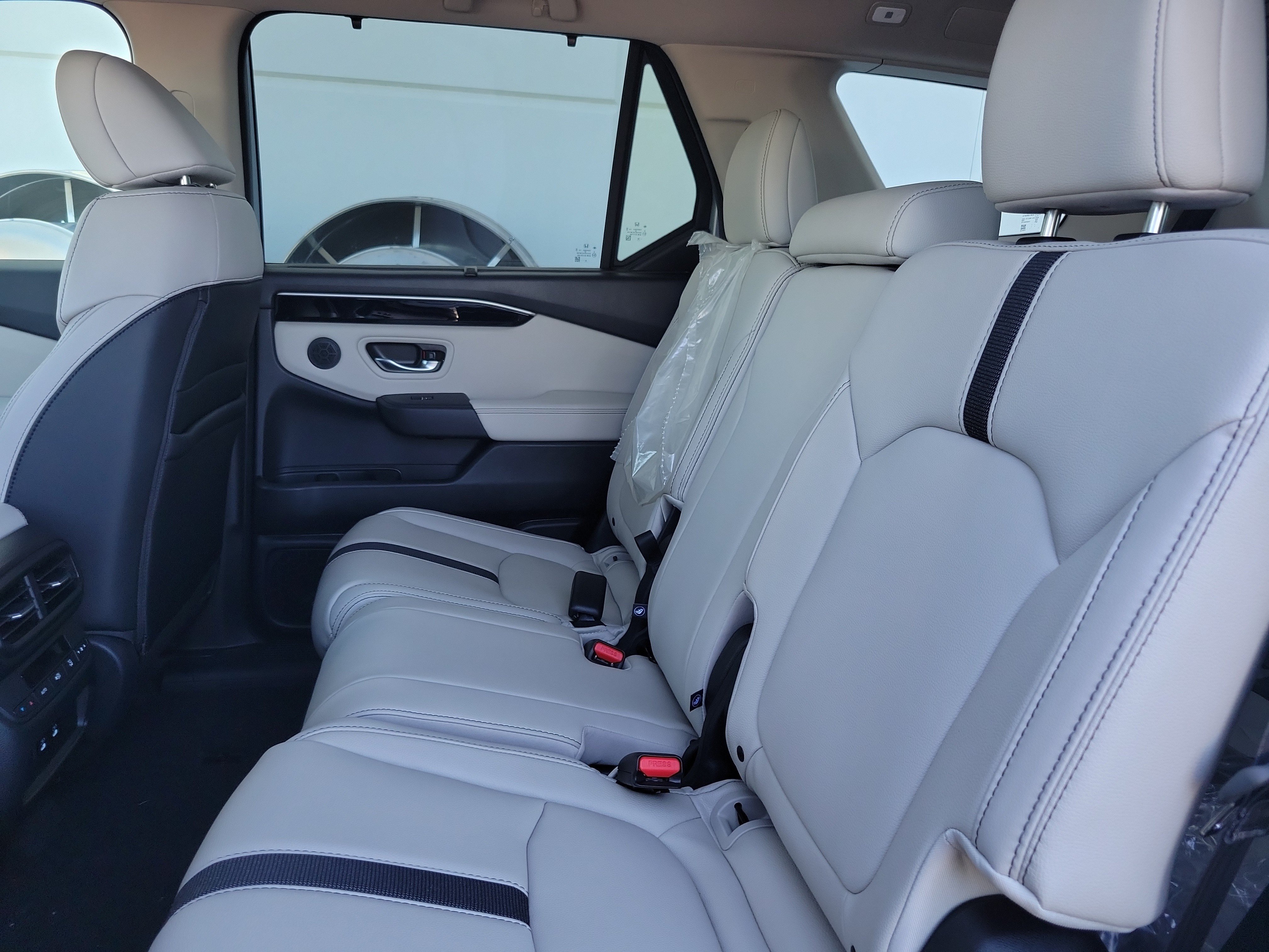 New 2026 Honda Pilot EX-L image 17