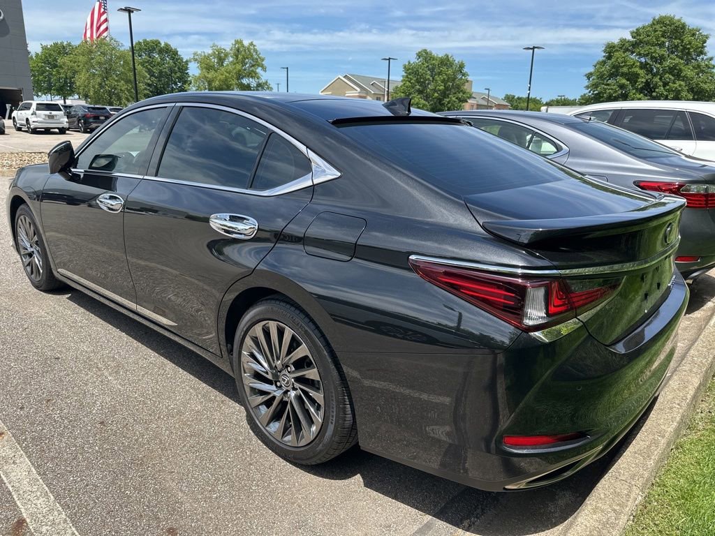 Used 2024 Lexus ES 350 Ultra Luxury w/ Accessory Package (Z2) FWD image 6