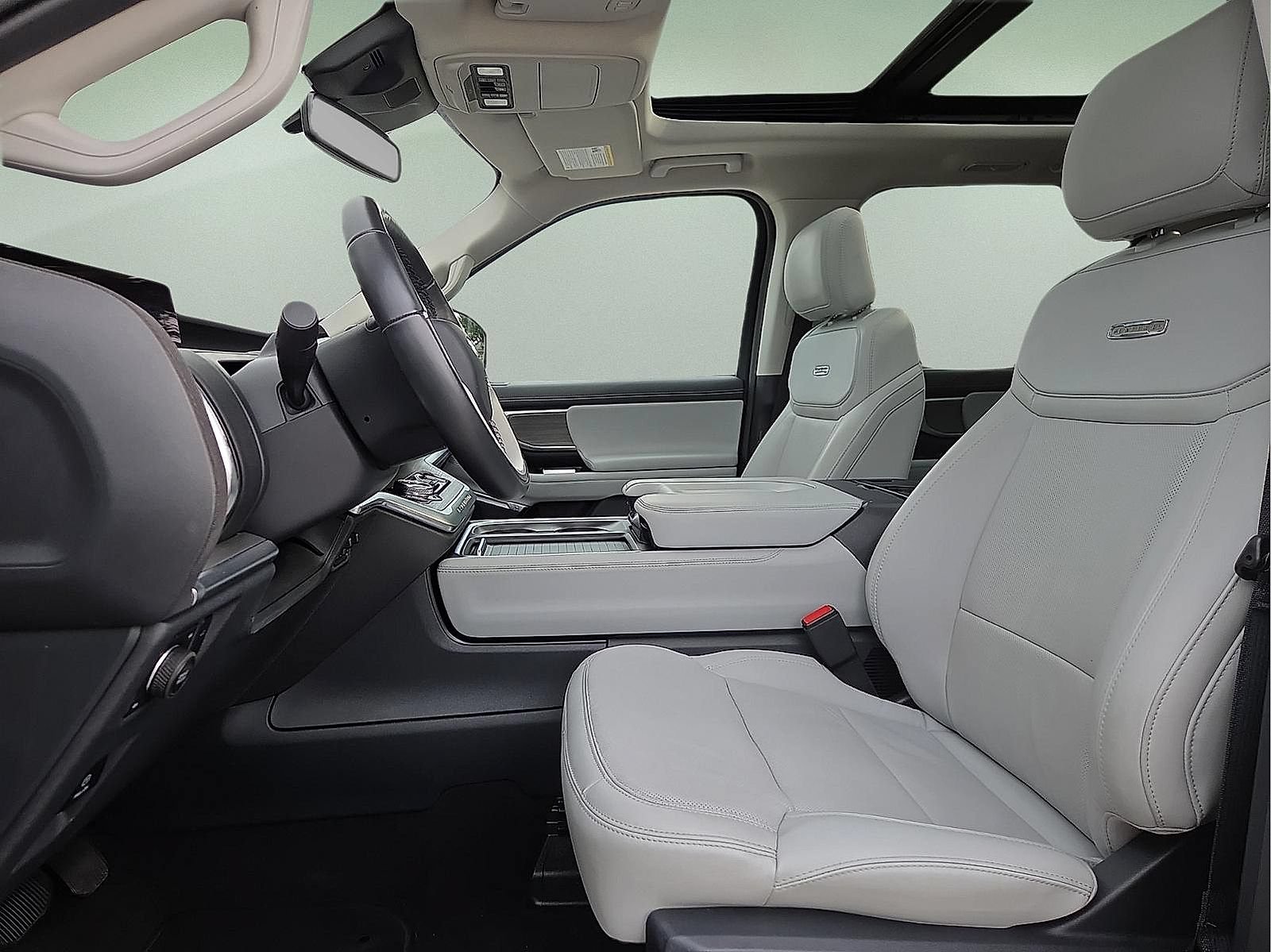 Used 2025 Ford Expedition Platinum AWD/4WD image 15