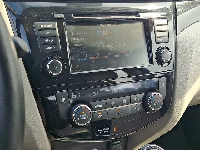 Used 2022 Nissan Rogue Sport SV image 19