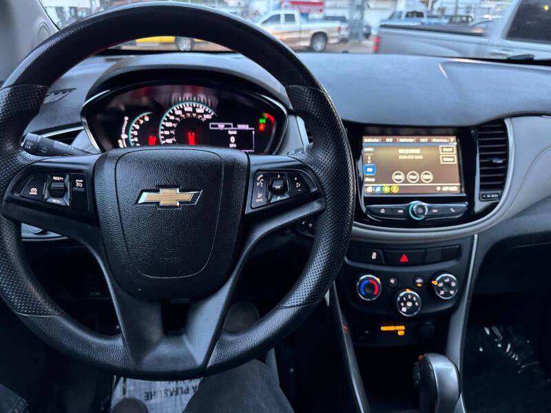 Used 2019 Chevrolet Trax LT image 20