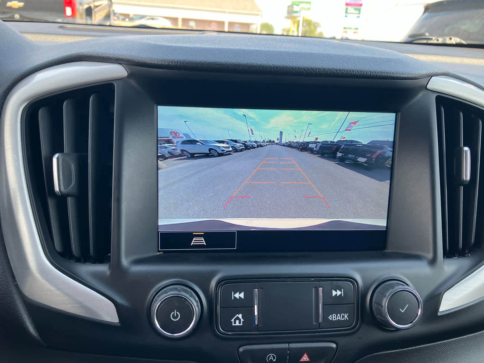 Used 2024 GMC Terrain SLT image 24