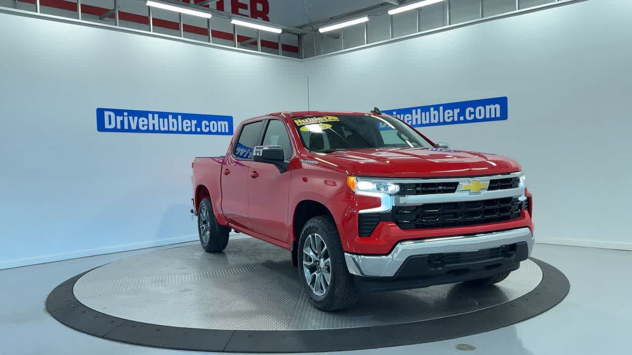Used 2025 Chevrolet Silverado 1500 LT AWD/4WD image 5