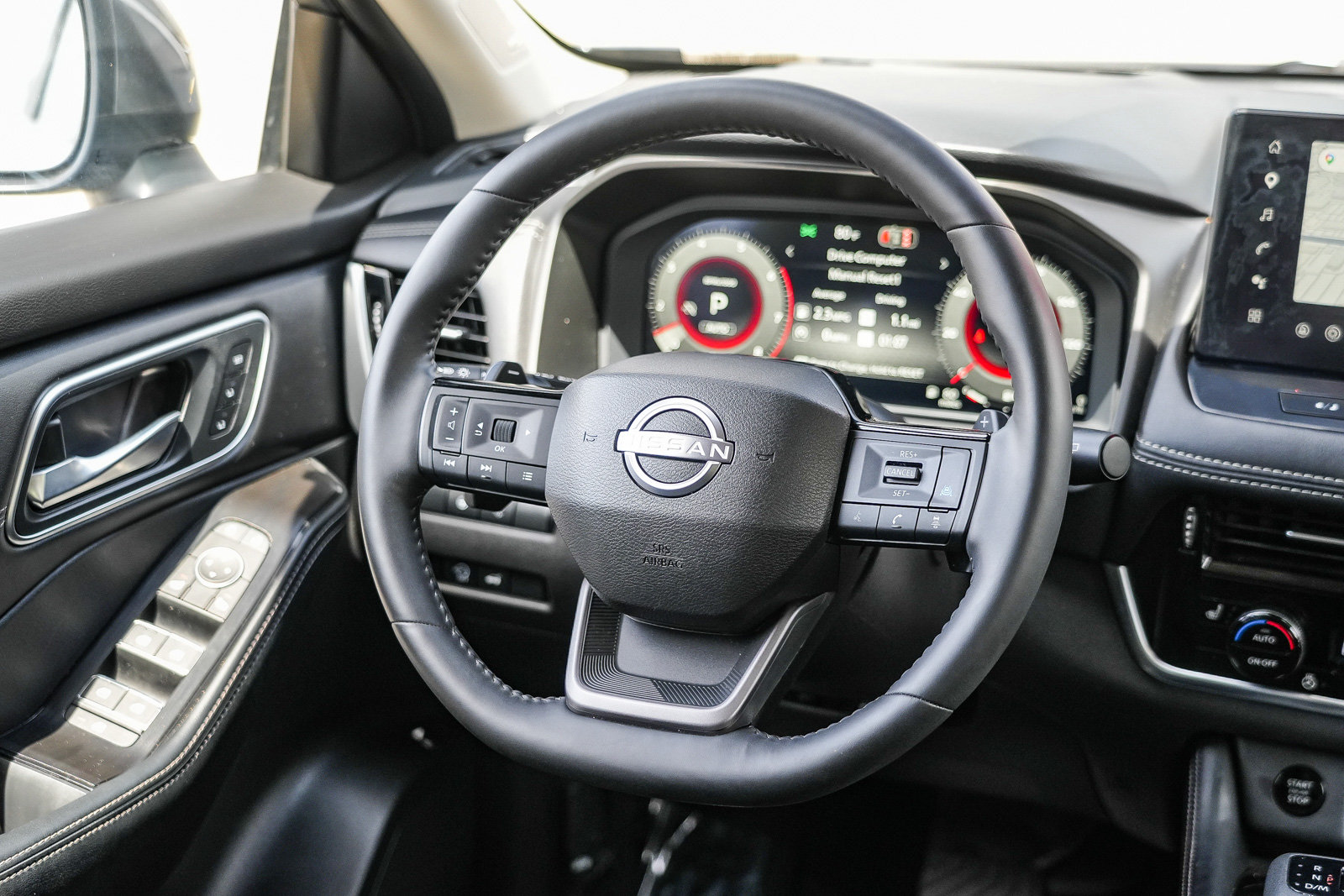 Used 2026 Nissan Rogue Platinum w/ Platinum Premium Package AWD/4WD image 15