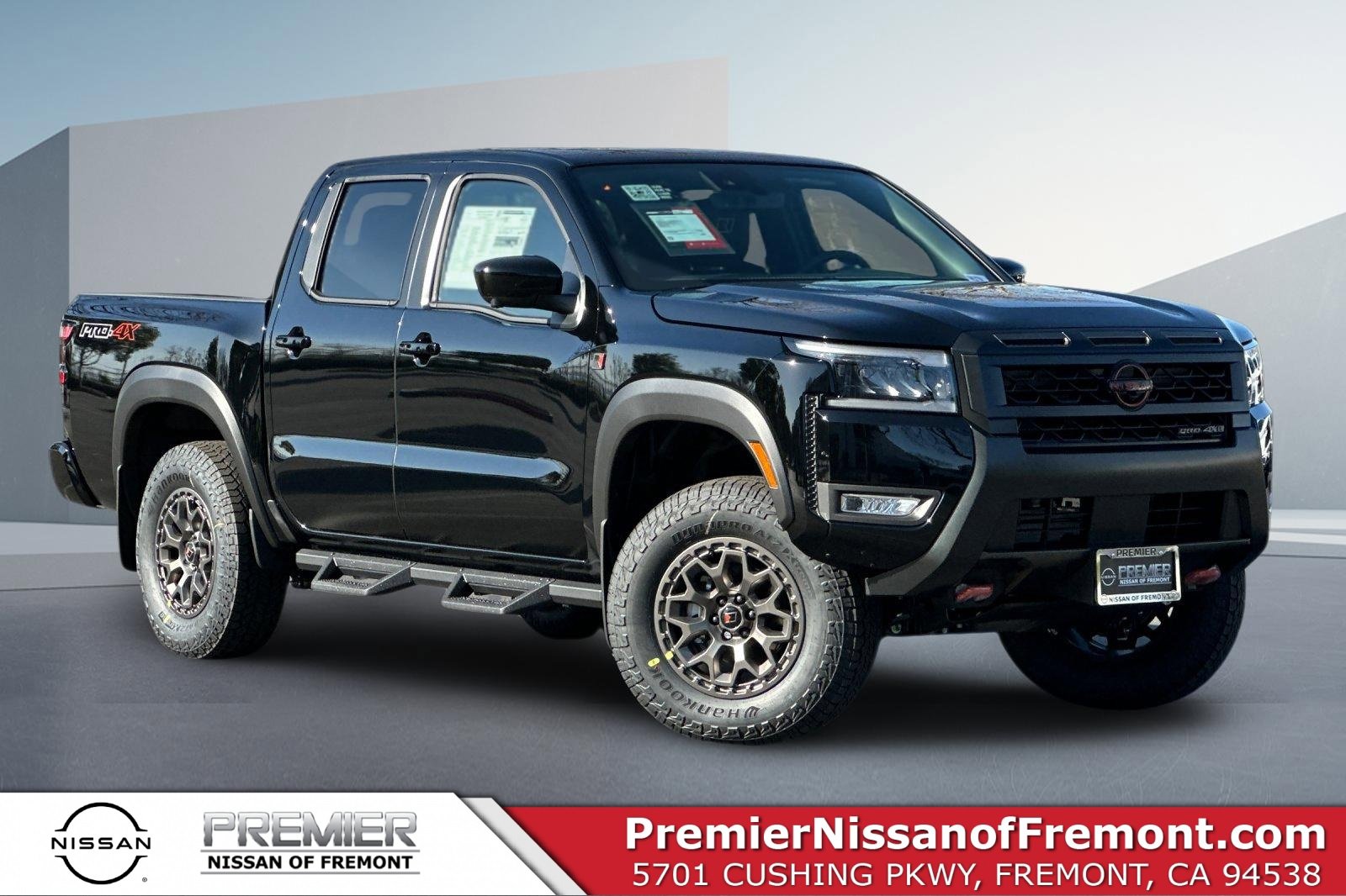 New 2026 Nissan Frontier PRO-4X w/ Pro Premium Package