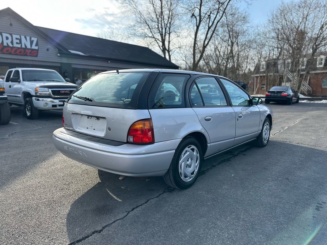 Used 2000 Saturn S-Series SW2 image 5