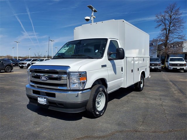 New 2026 Ford E-350 and Econoline 350 Super Duty w/ Power Equipment Group image 5