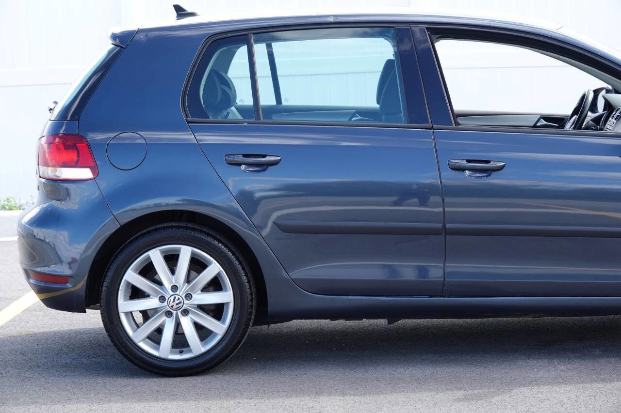 Used 2012 Volkswagen Golf TDI FWD image 28
