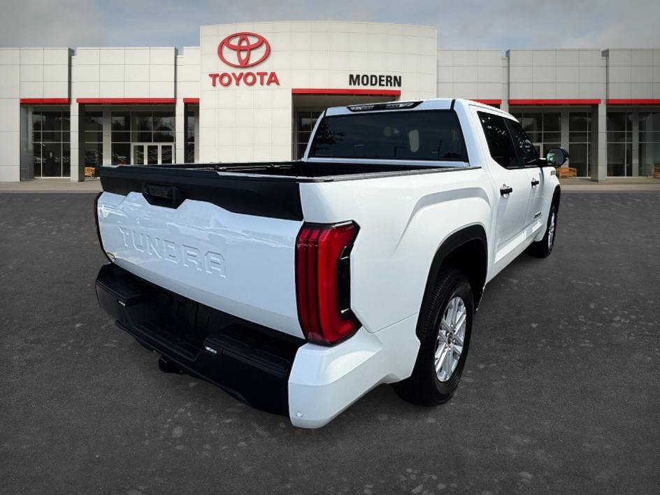 Used 2024 Toyota Tundra SR5 w/ SR5 Convenience Package RWD image 5