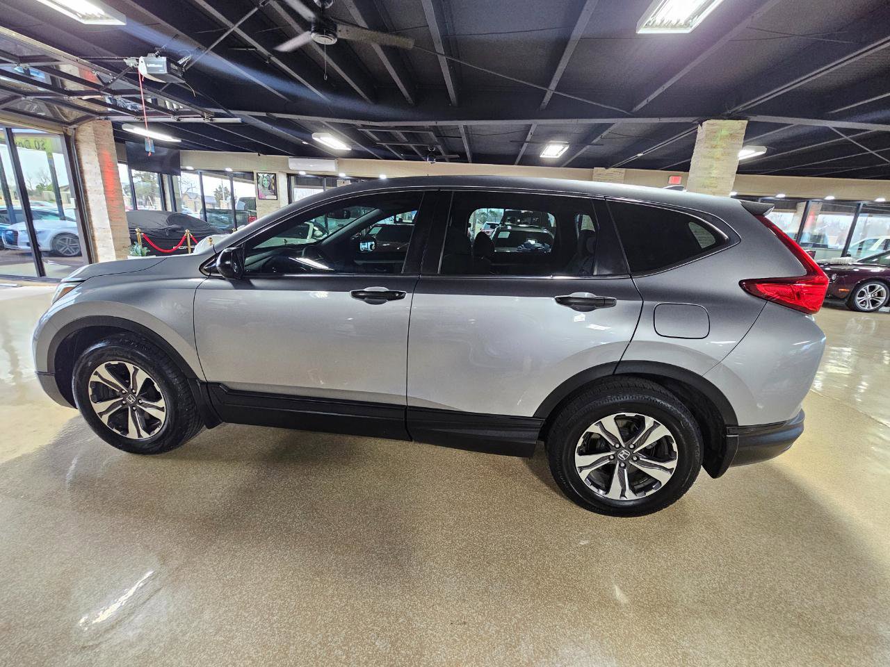 Used 2017 Honda CR-V LX image 4