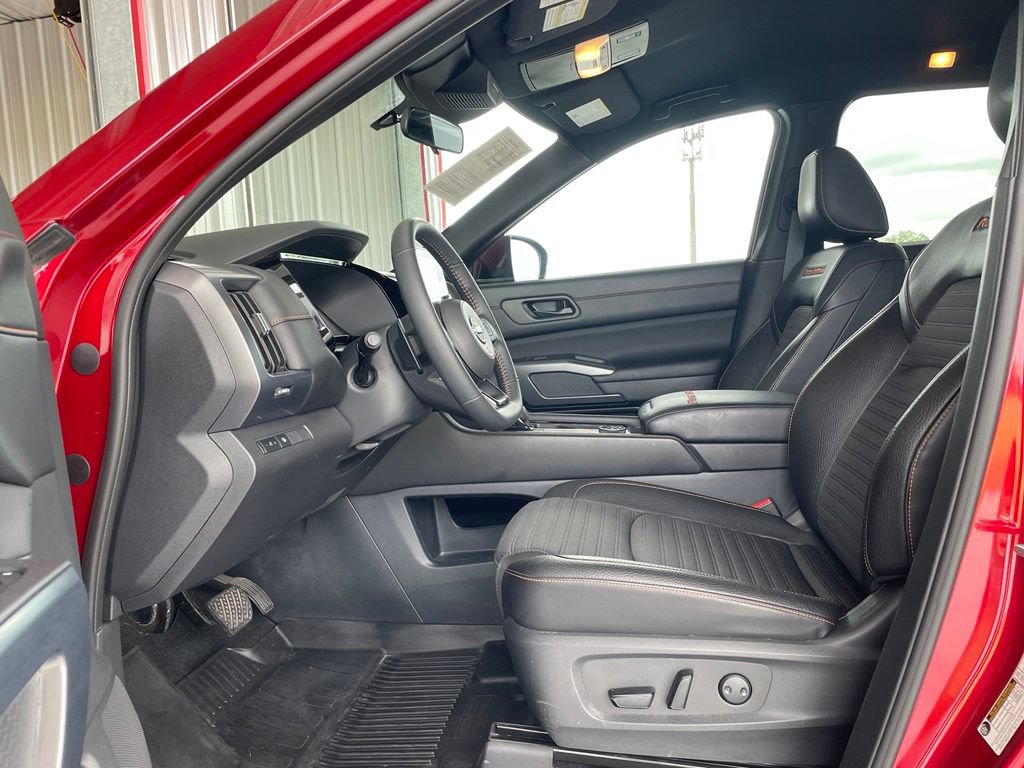 Certified 2024 Nissan Pathfinder Rock Creek AWD/4WD image 10