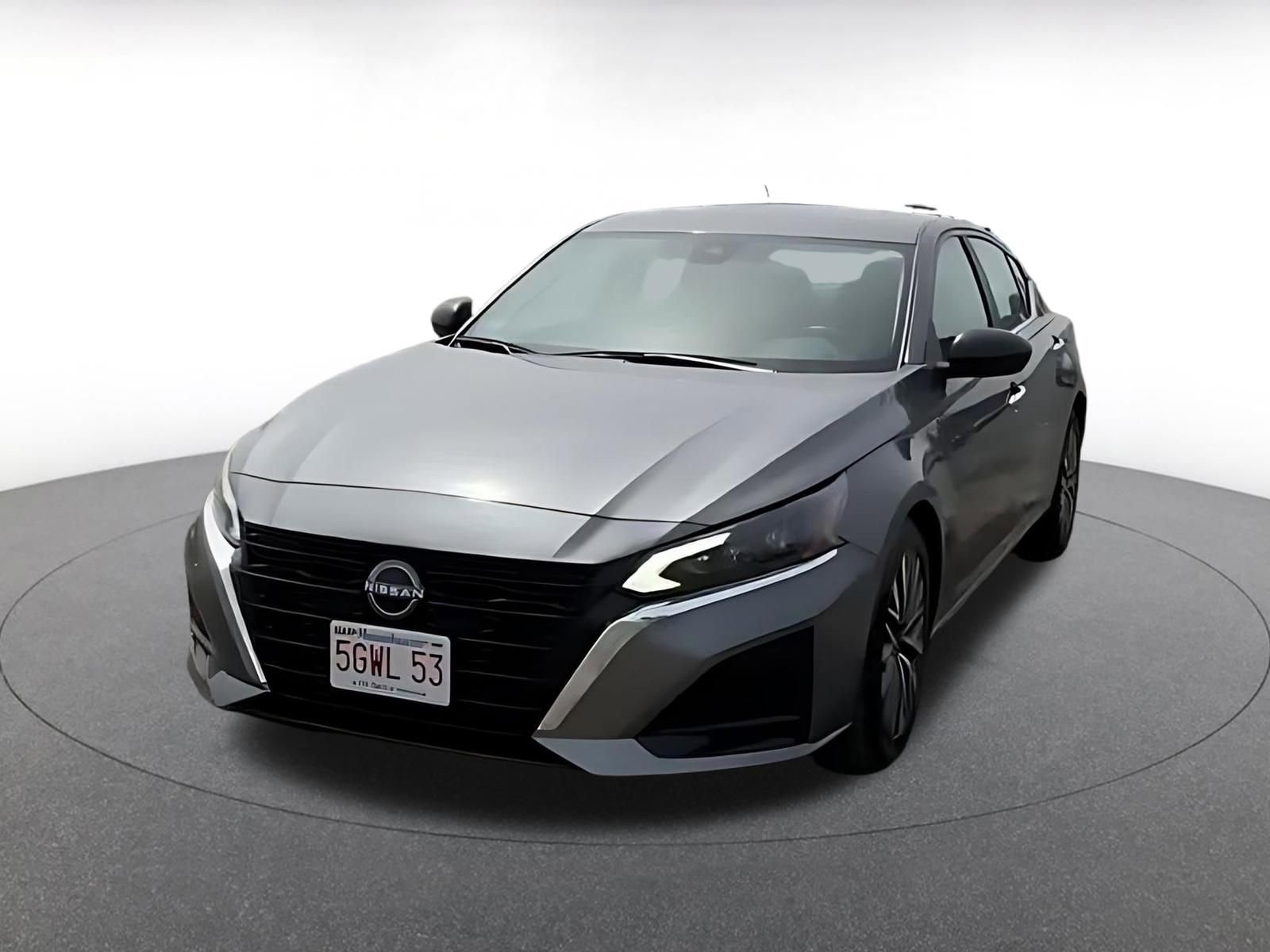 Used 2025 Nissan Altima 2.5 SV FWD image 7