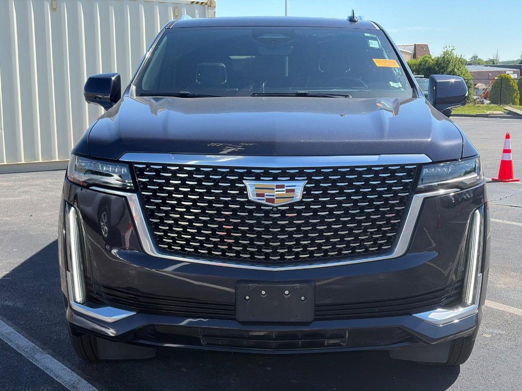 Used 2022 Cadillac Escalade ESV Premium Luxury AWD/4WD image 2
