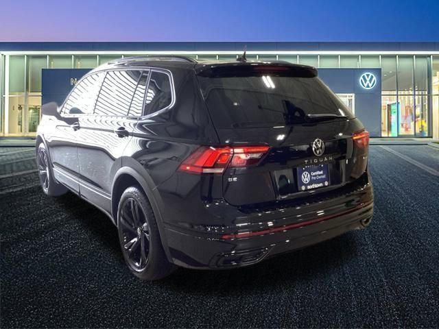 Certified 2024 Volkswagen Tiguan SE R-Line image 15