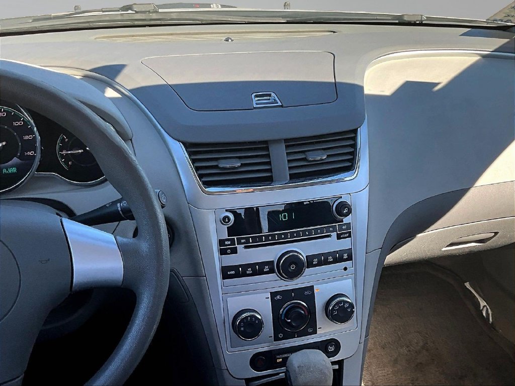 Used 2011 Chevrolet Malibu LS FWD image 11