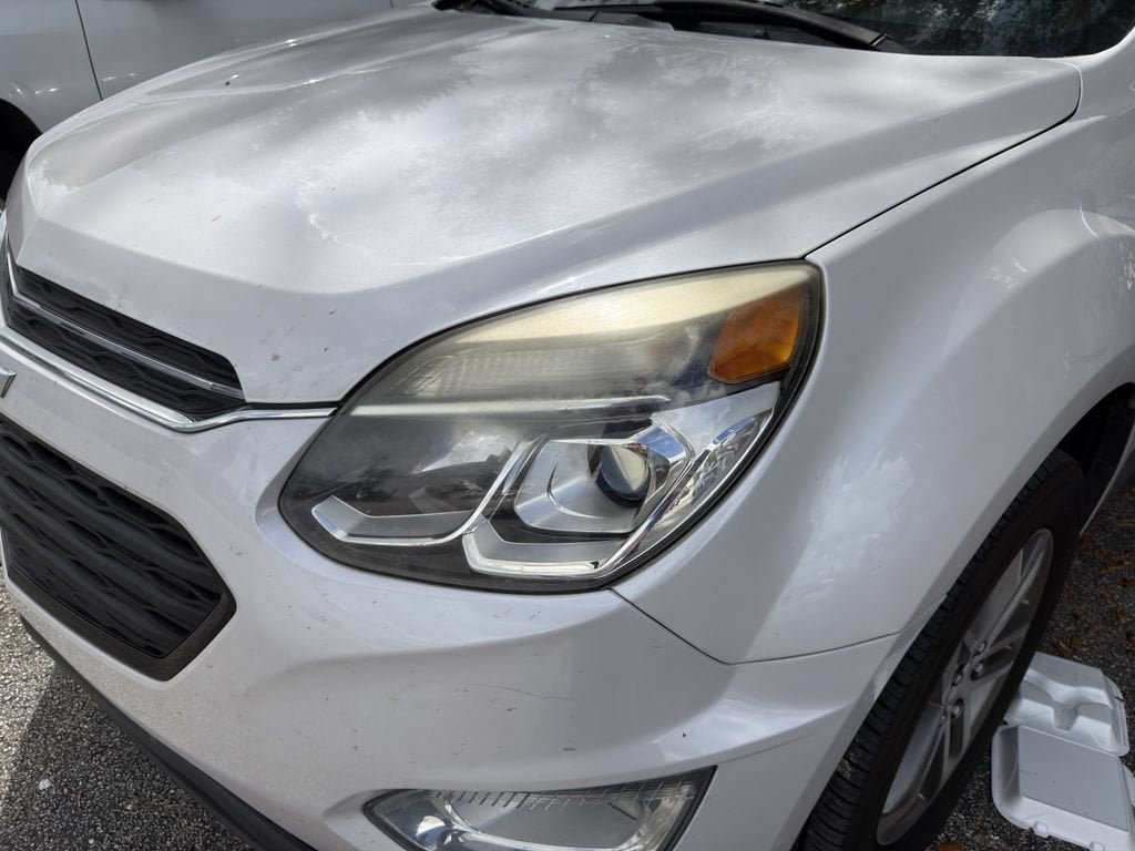 Used 2017 Chevrolet Equinox Premier w/ Enhanced Convenience Package FWD image 9