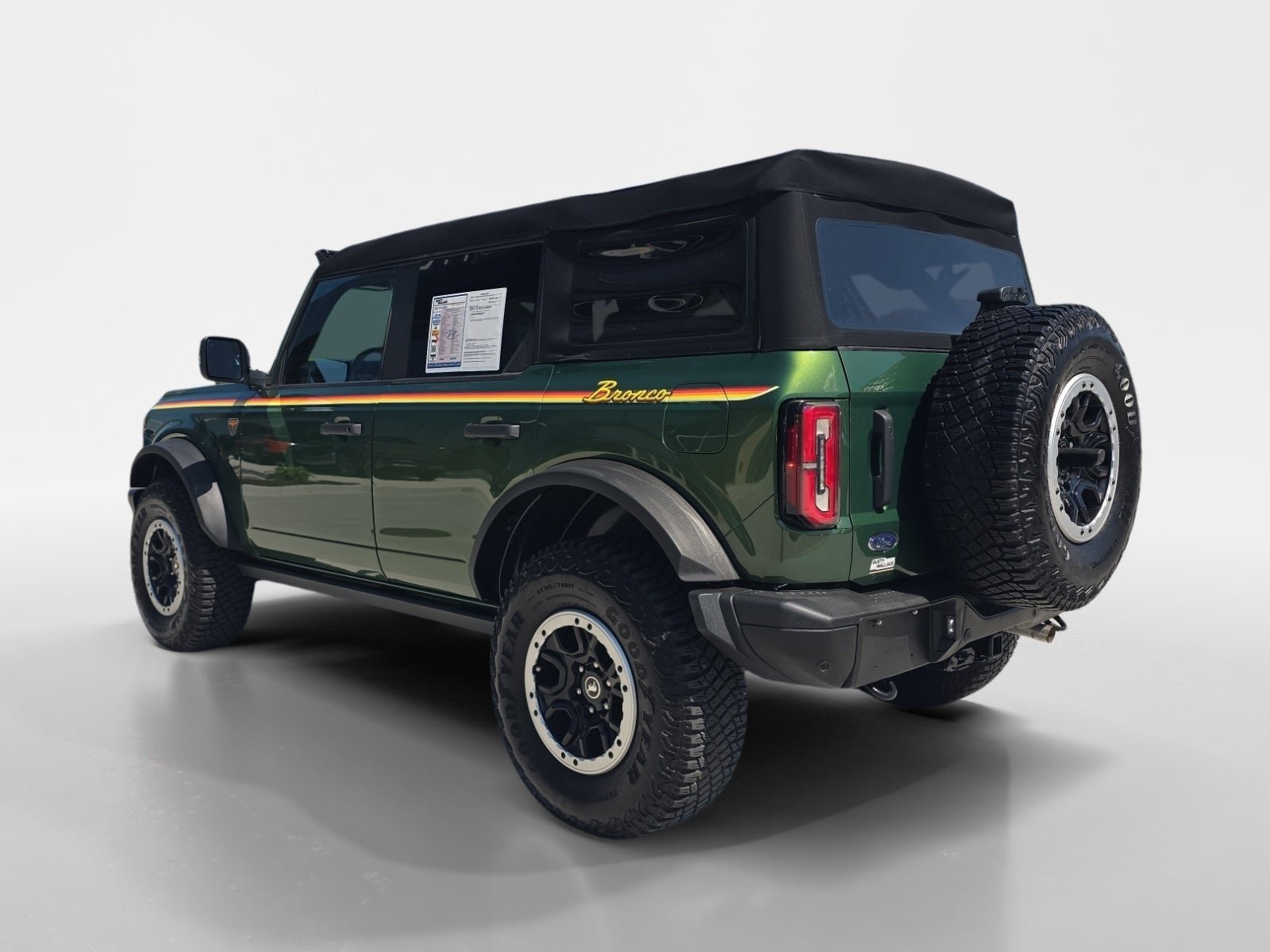 Used 2023 Ford Bronco Badlands AWD/4WD image 5