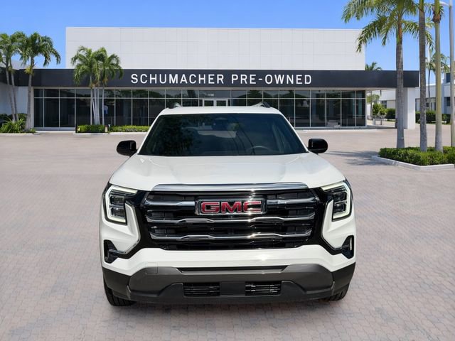 Used 2026 GMC Terrain Elevation w/ Elevation Premium Package FWD image 2