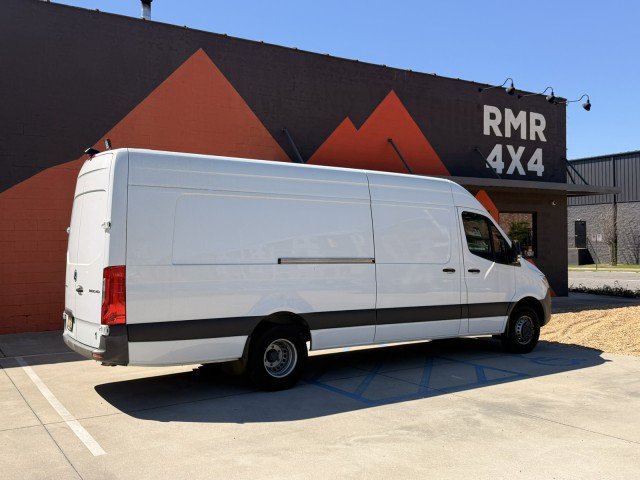Used 2022 Mercedes-Benz Sprinter 3500 image 5