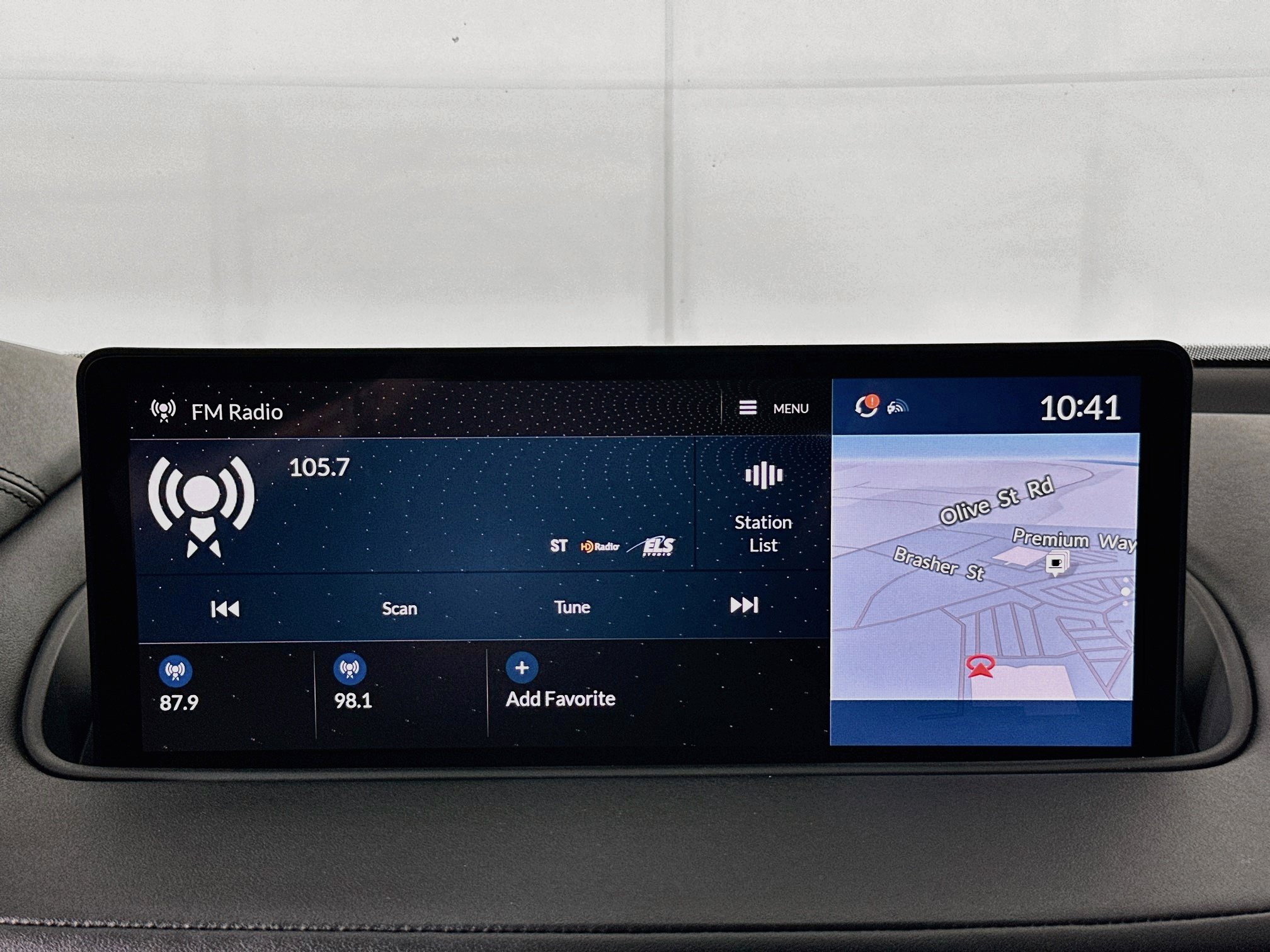 Used 2022 Acura MDX w/ Technology Package AWD/4WD image 21