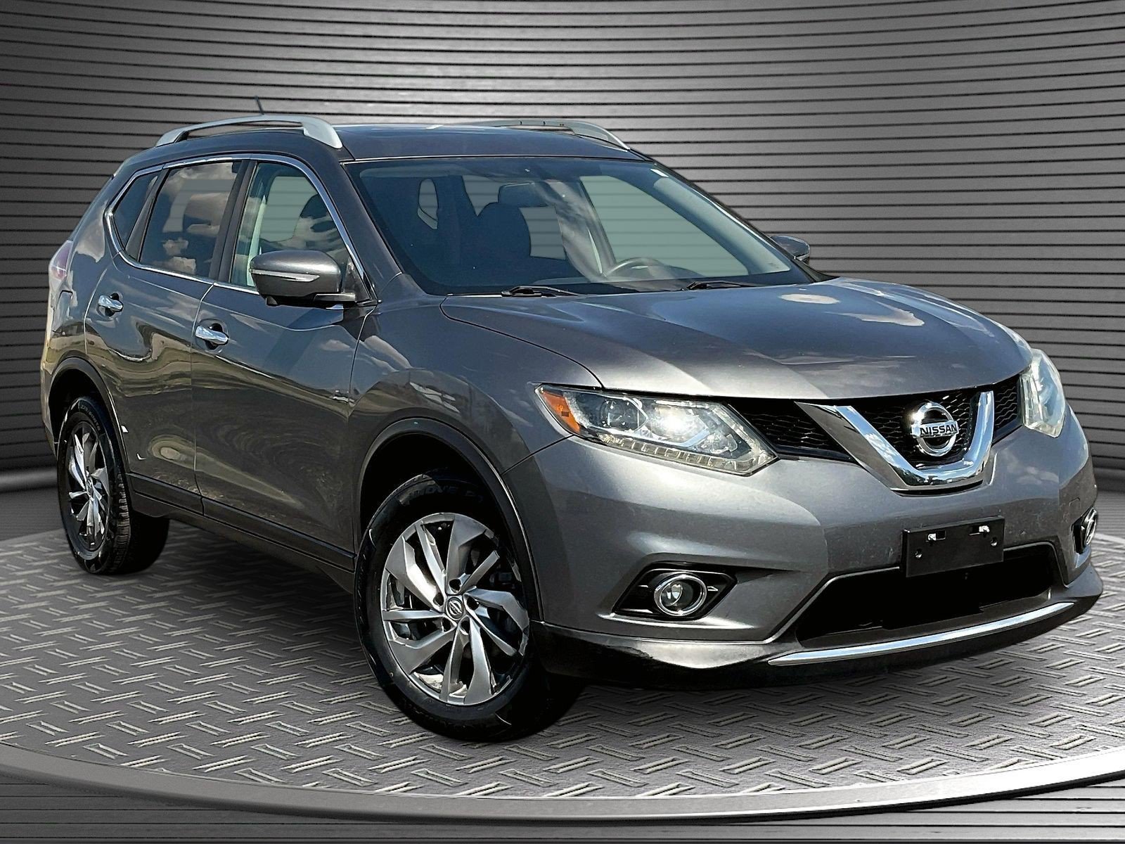 Used 2015 Nissan Rogue SL w/ SL Premium Package