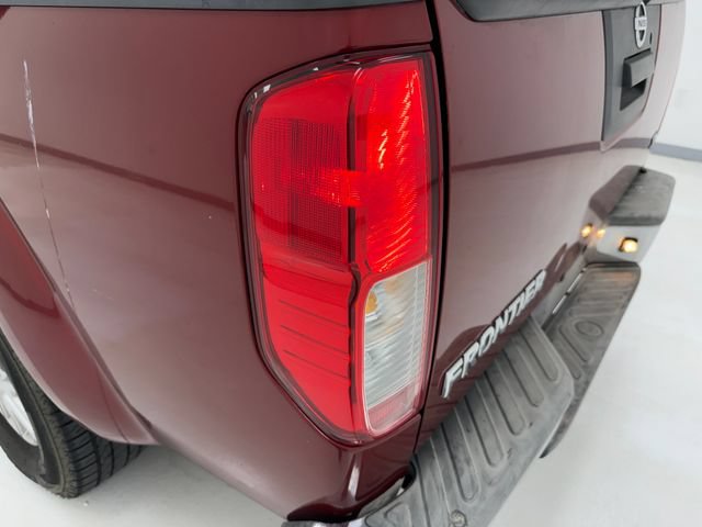 Used 2014 Nissan Frontier SV RWD image 16