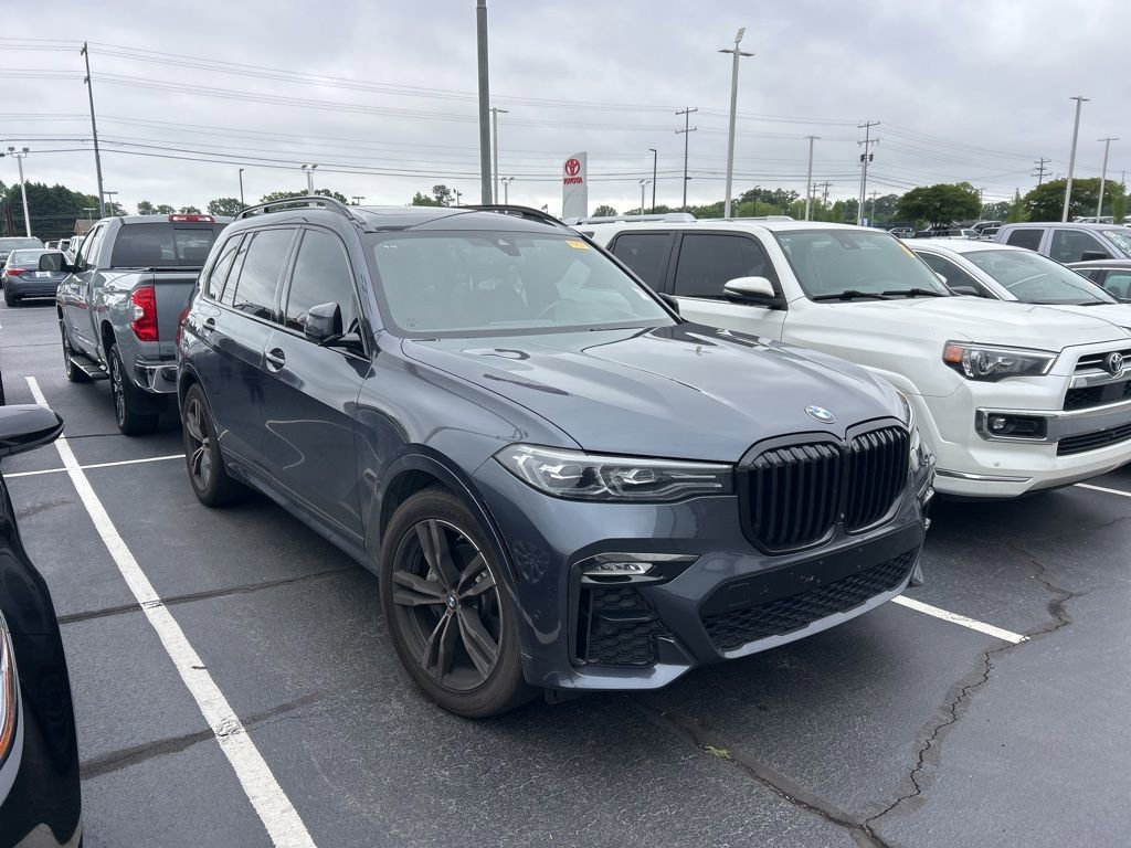 Used 2021 BMW X7 xDrive40i w/ M Sport Package AWD/4WD image 1