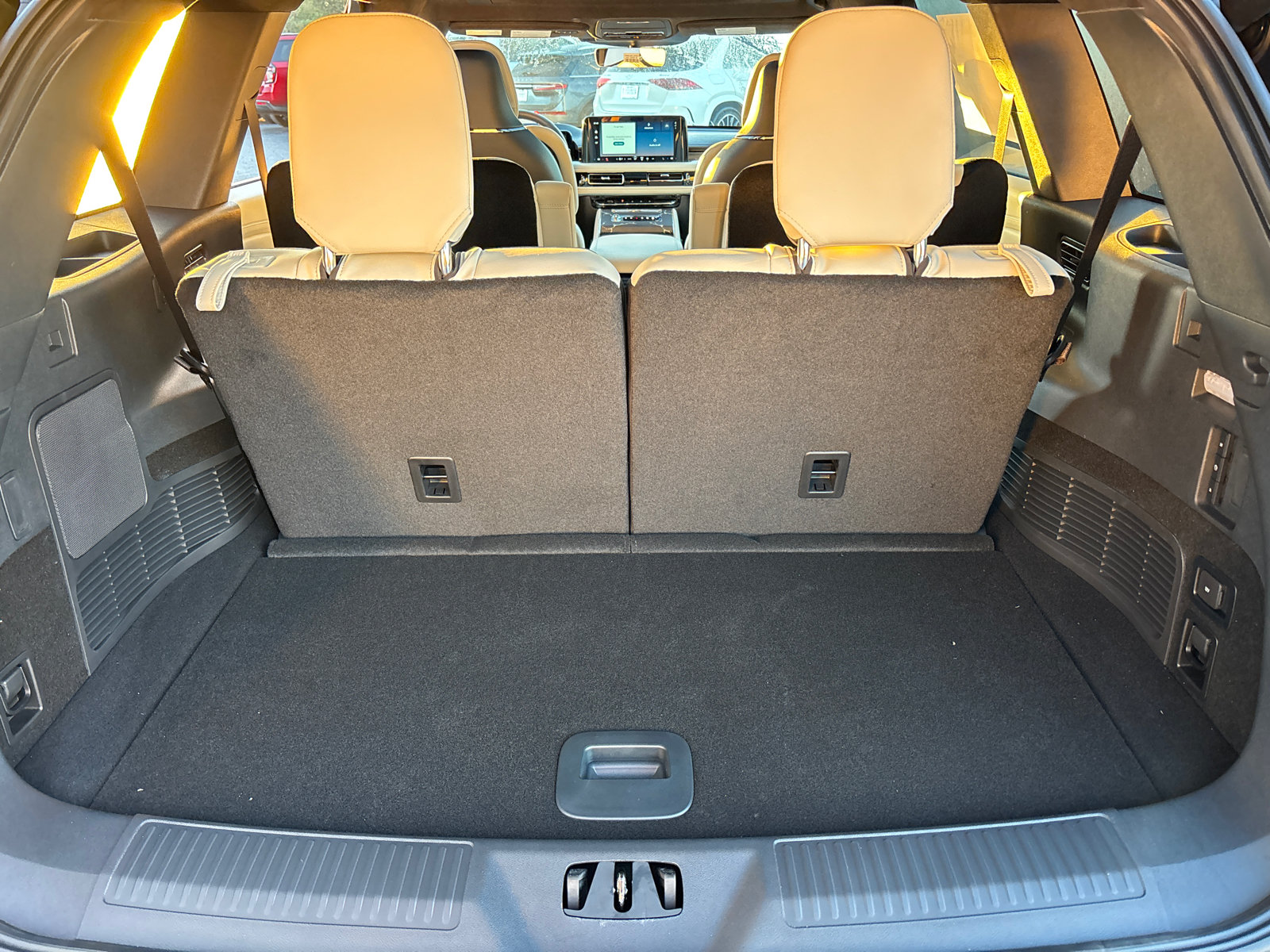 New 2026 Lincoln Aviator Black Label w/ Dynamic Handling Package AWD/4WD image 9