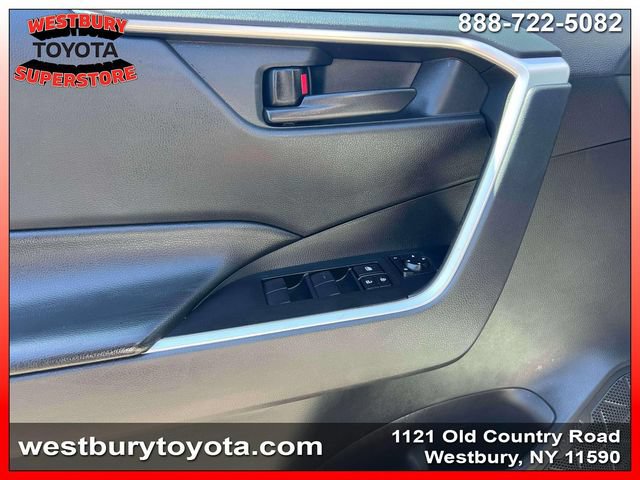 Certified 2024 Toyota RAV4 LE AWD/4WD image 21