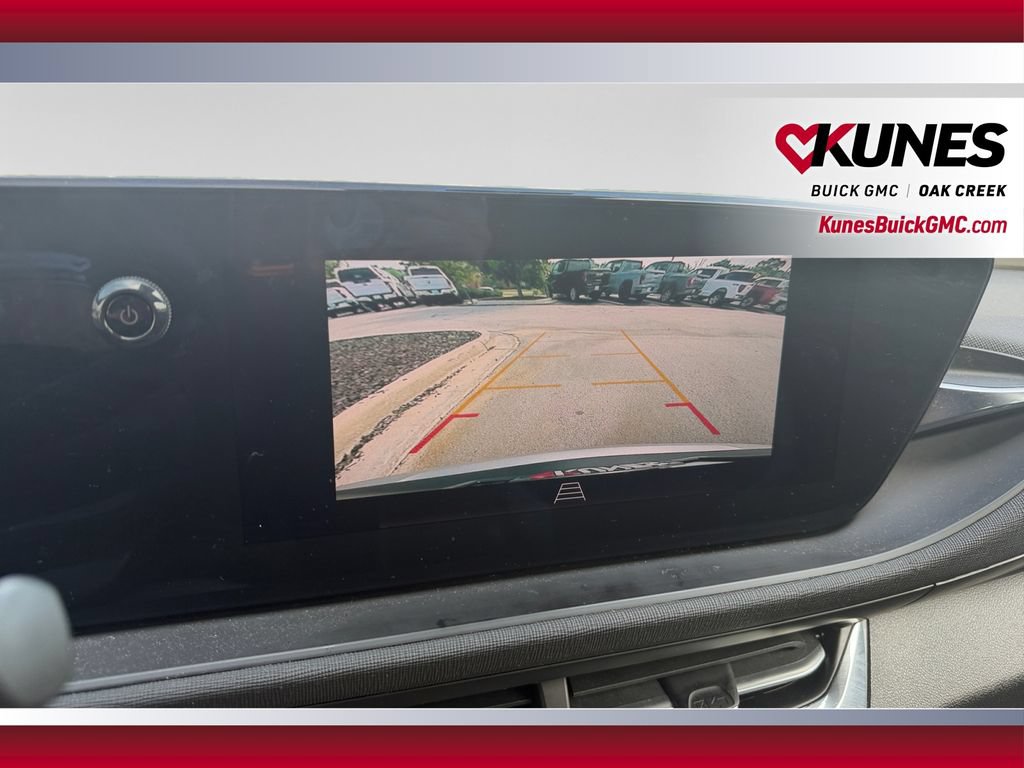 Used 2025 Buick Envista Preferred w/ Convenience I Package FWD image 27